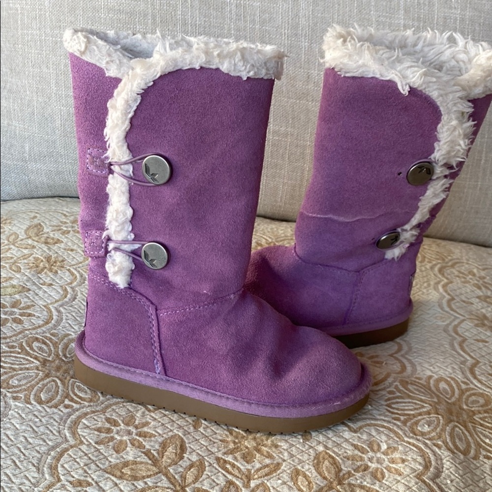 Koolaburra by Ugg Purple Suede kids Boots, so cute!